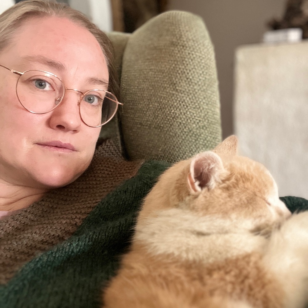 Meet your Posher, Liza